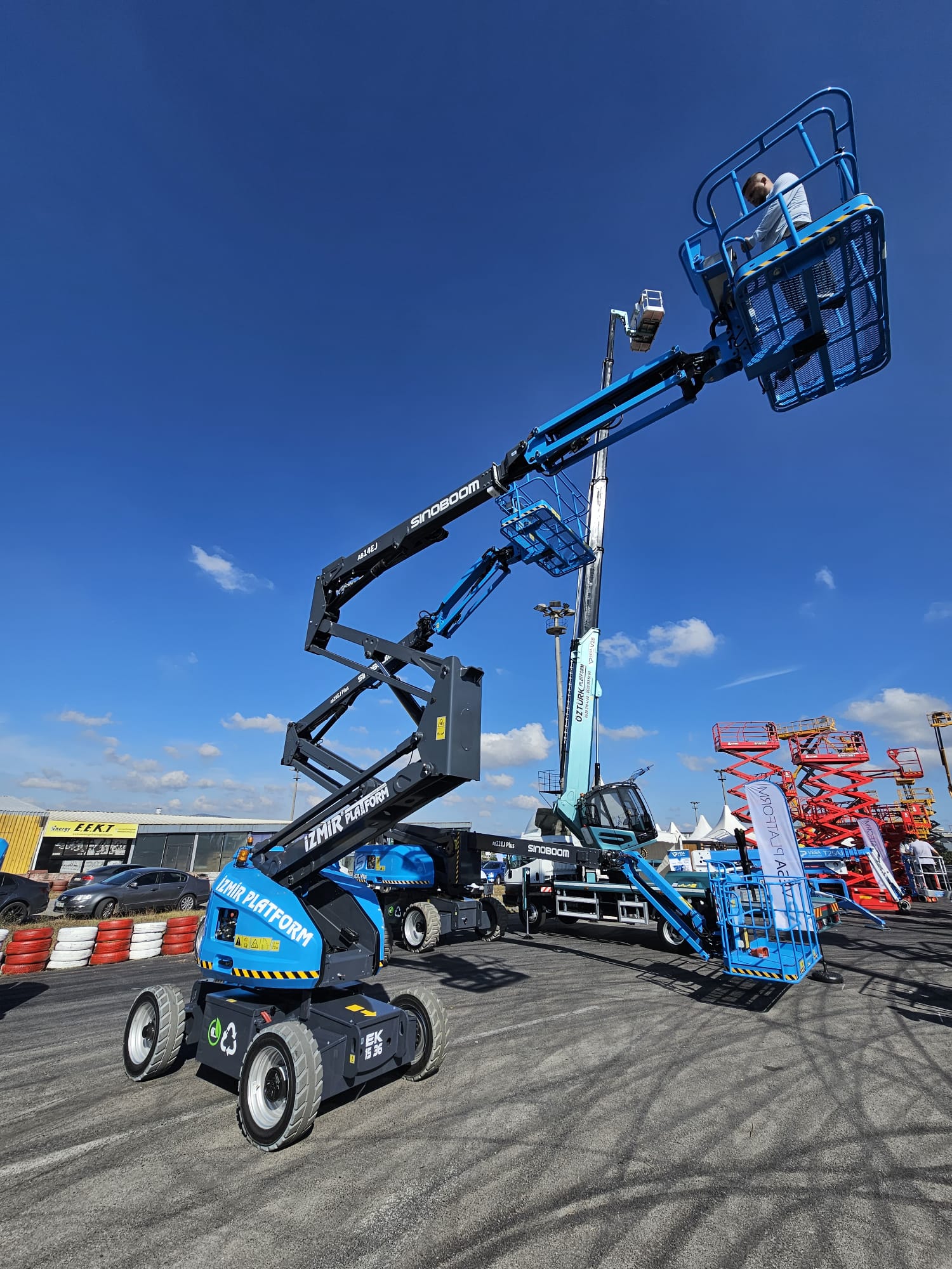 PLATFORM G�NLER� 2023 AUTODROM �STANBUL FUARINDAYIZ.